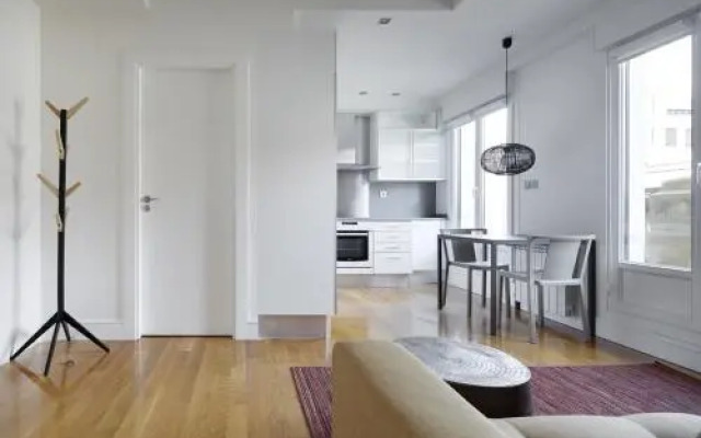 Mirakruz Terrace Apartment by FeelFree Rentals