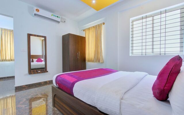 OYO 11724 Chitra Residency Premium