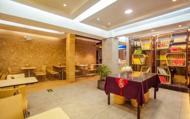 Wuyue Qianmen Hotel