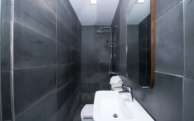 Super OYO 977 Hong Kong Suites