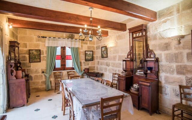 Ta' Karmni Farm Five Stars Holiday House