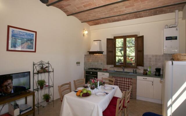 Farmhouse in Tuscany Near Siena & Hot Springs