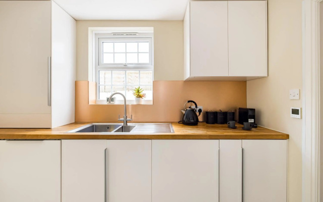 Salisbury Residences by Charles Hope