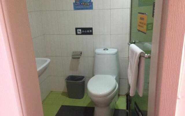 7Days Inn Shanghai Railway Station Branch