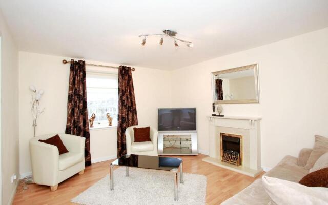 Fonthill Apartment