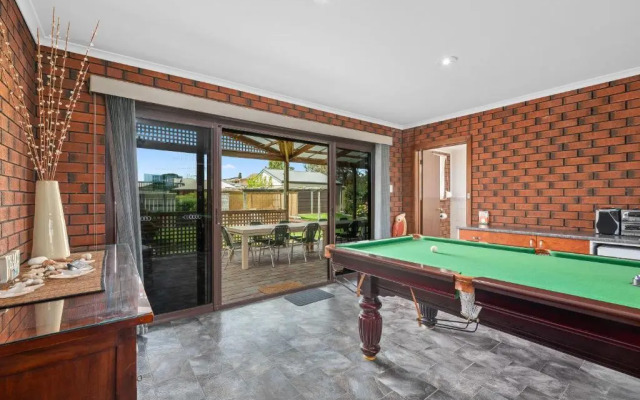 Beach House at Moana