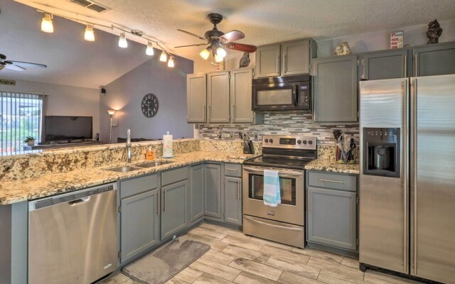 Jacksonville Home, Near Beach & Mayo Clinic!