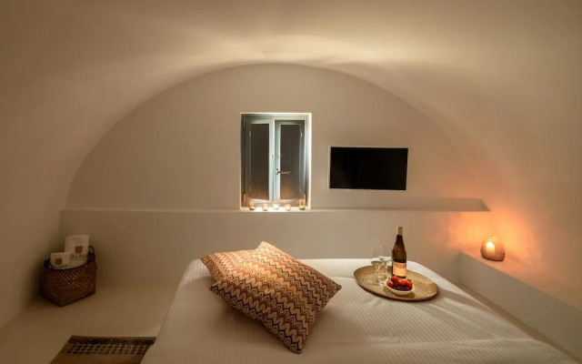 Phaos Cellaria Estate