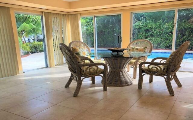 Casa Terra Luxury Island House
