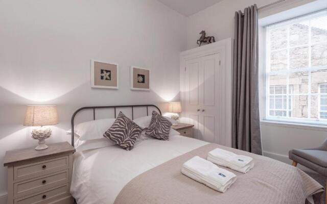 Castle Suite 2 Old Town