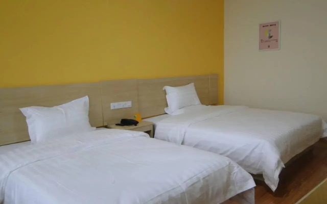 7Days Inn Taihe Guoxing Auto and Agricultural Machine City