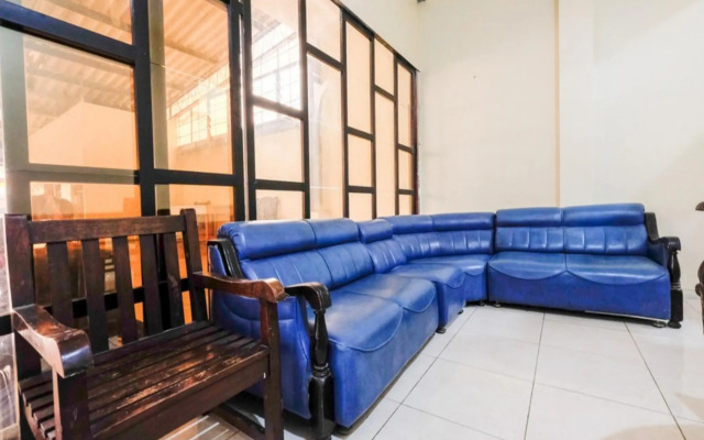 RedDoorz @ Jalan Setiabudi Semarang