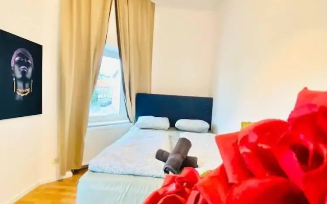 Spacious 4 BR Apt Perfect for Groups