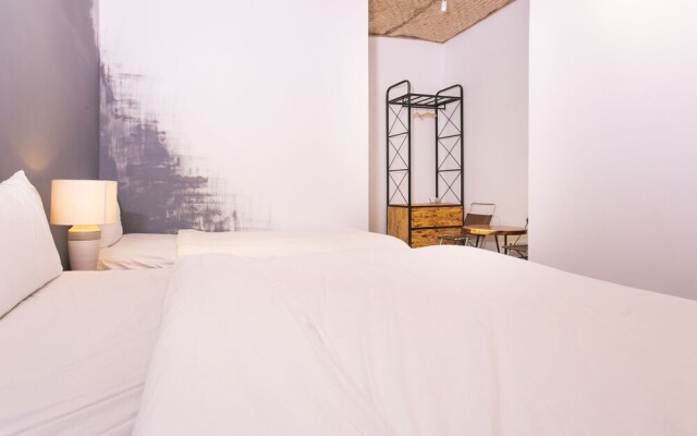 SPOT ON 729 The '90s Hostel