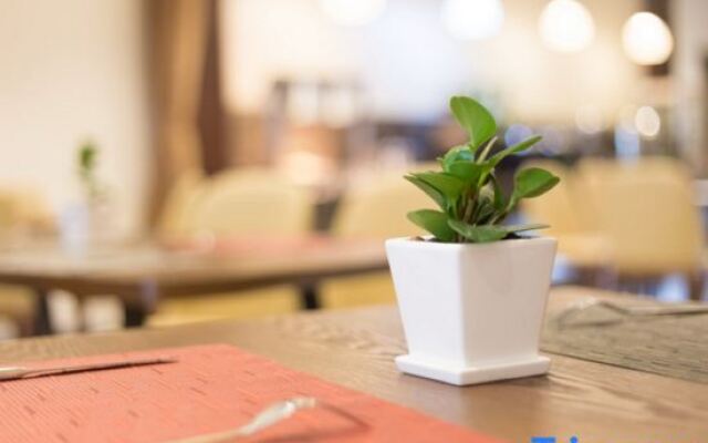 Yitel Hotel (Harbin Heping Road Traditional Chinese Medicine University)