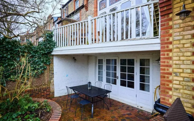 The Rosebery Retreat - Inviting 4bdr With Garden