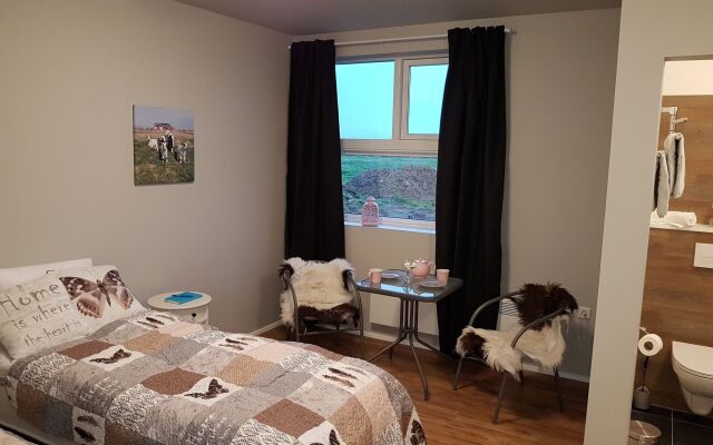 Skálatjörn Guesthouse