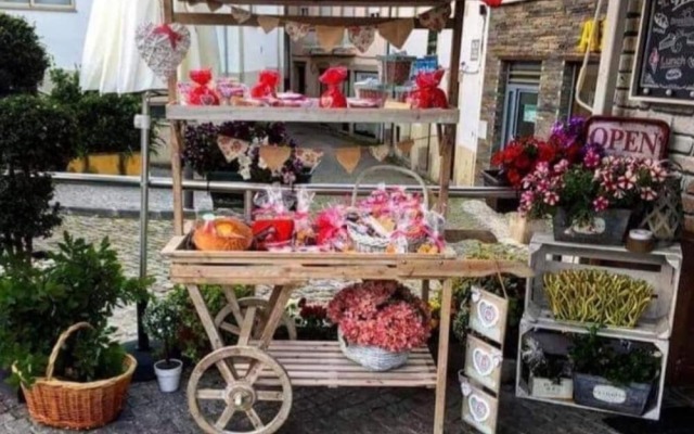 Coja Flores, Beautiful,river Beaches & Mountains