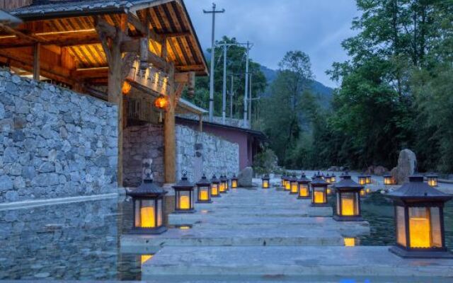 Yili Yunshan Hot Spring Guesthouse