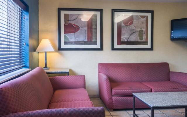 Motel 6 Madison, WI - East