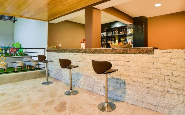 Summit Khangri Karpo Retreat and Spa