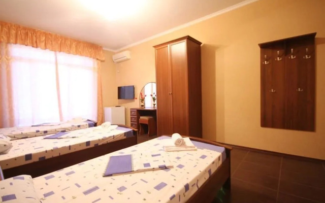 Hotel 777