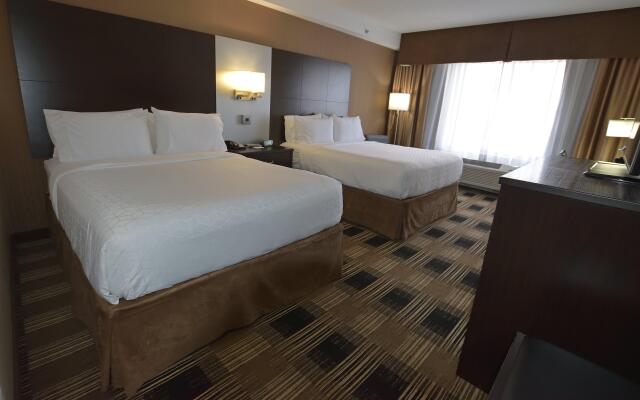 Holiday Inn Express & Suites Ottawa East - Orleans by IHG