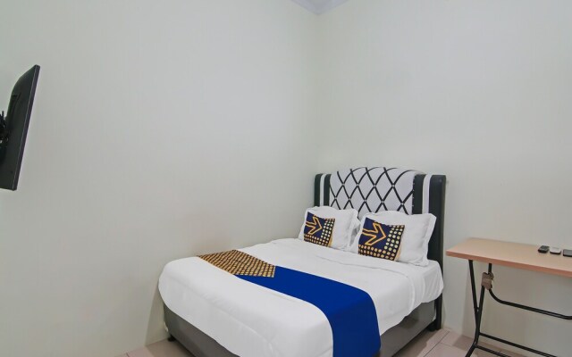 SPOT ON 92093 Feri Homestay
