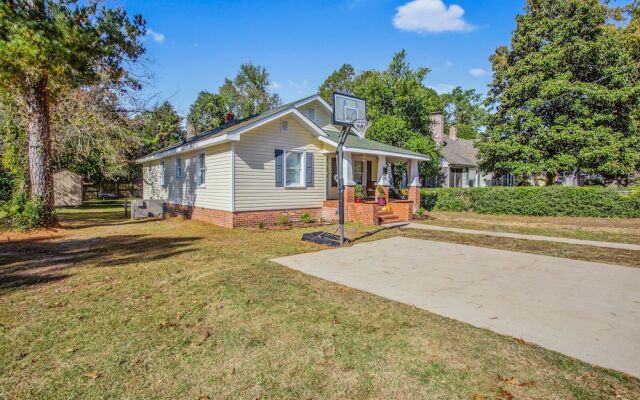 The Broadfoot Bungalow