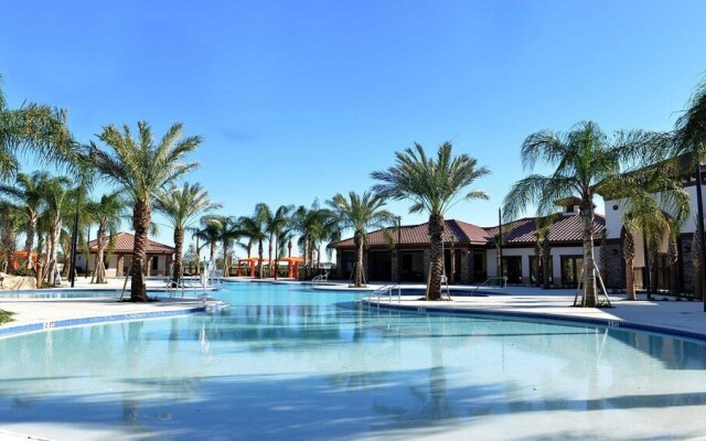 Solterra Townhome With Pool 4651