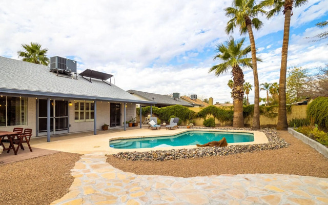 Royale Living in the Heart of Phoenix