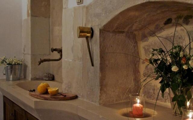 Eleni's Stately Home, picturesque location, By ThinkVilla