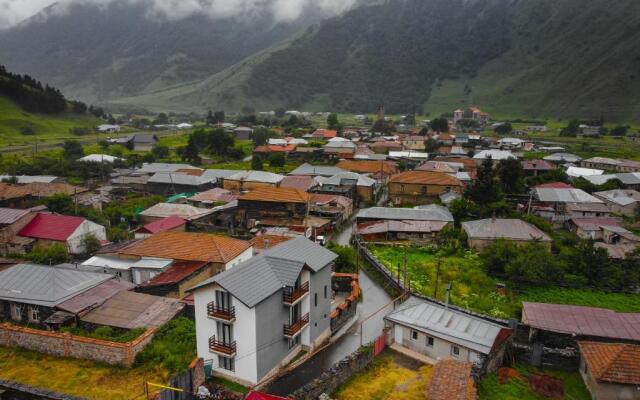 Sno Inn Kazbegi