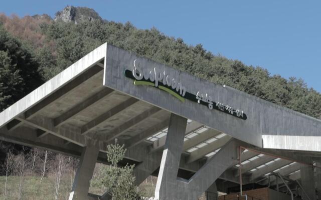 Yeongwol Supium Seonbawisan Gaegok Pension