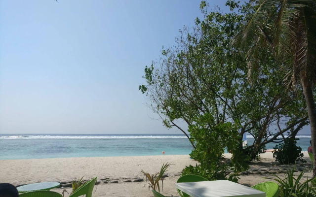 Simry Beachside