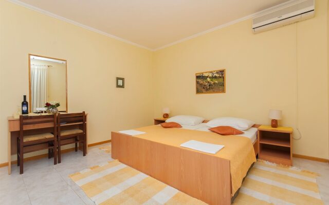 Rooms Vlahovic