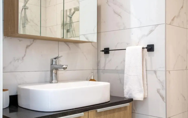 Serene Flat w Sea and Nature View in Kusadasi