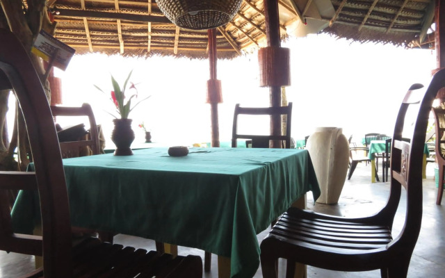 Mountain Wave Hotel and Surfshop