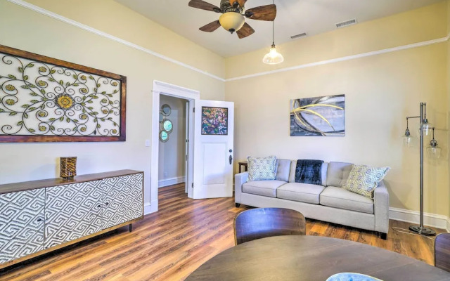 Cozy Carpinteria Apartment: Walkable Location