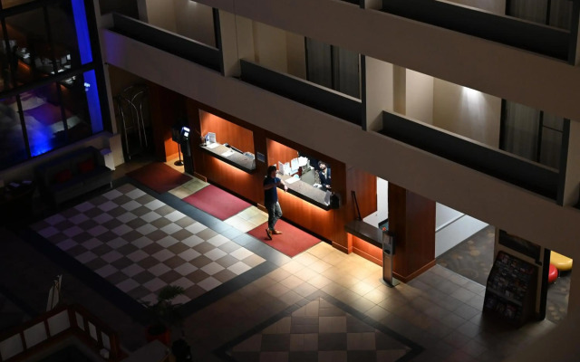 Atrium Hotel and Suites DFW Airport South