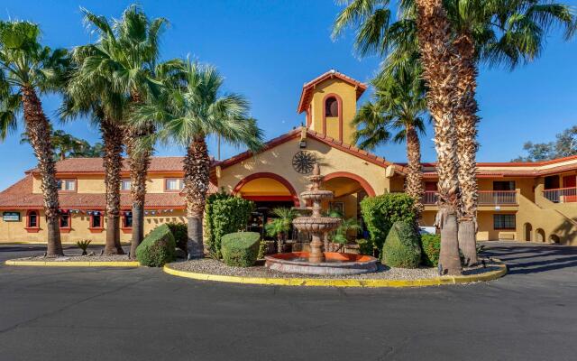 Quality Inn & Suites Goodyear - Phoenix West