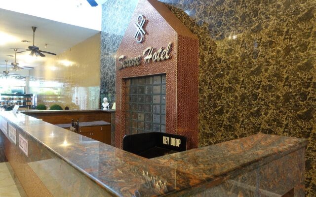 Sandman hotel and Sports bar