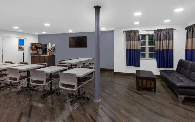 Microtel Inn & Suites by Wyndham Baltimore BWI Airport