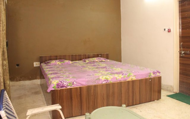 Radha Deo Guest House