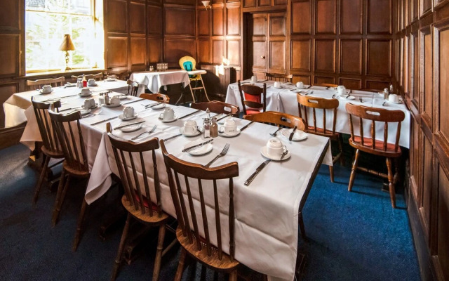 Hardwicke Arms Hotel