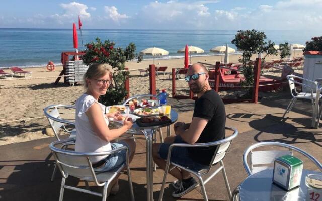 Villa Barbara...A 100 Passi Dal Mare!!!!