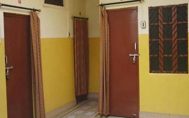 Shivakashi Guest House