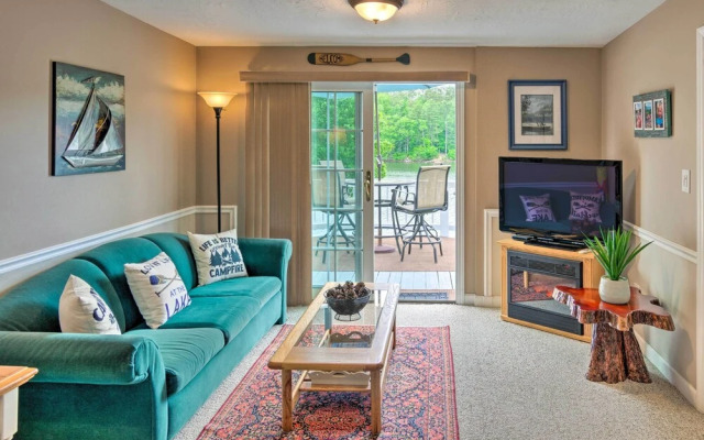 'paradise Lakehouse' in Hickory w/ Dock & Views!