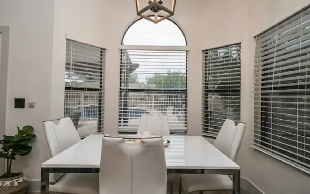 Fully Renovated Kierland Retreat W/pool & 4-bdrms!