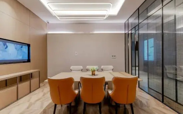 Homeinn Plus Hotel (Shanghai Hongqiao Airport Qixin Road)